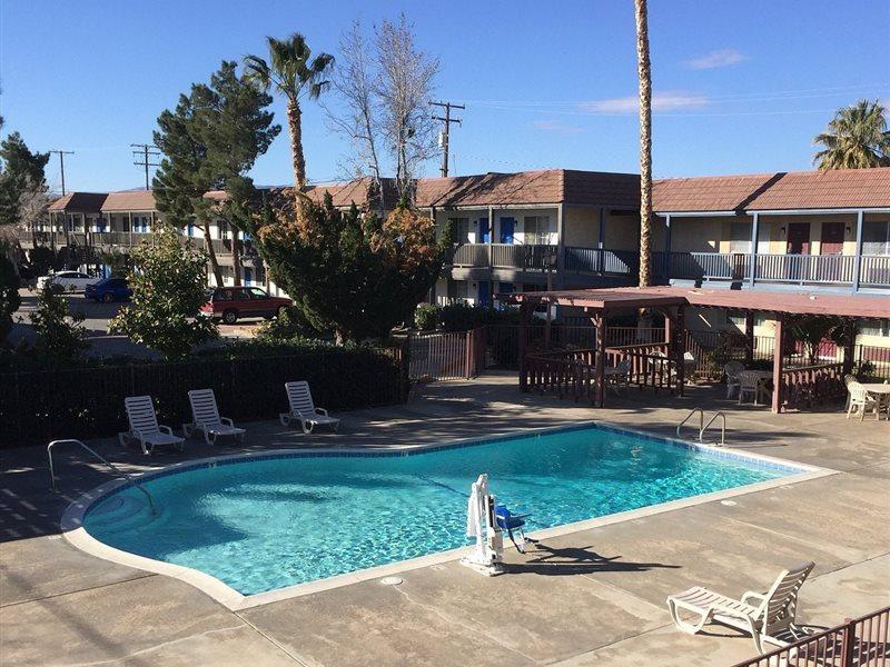 Americas Best Value Inn & Suites - Lancaster Exteriör bild