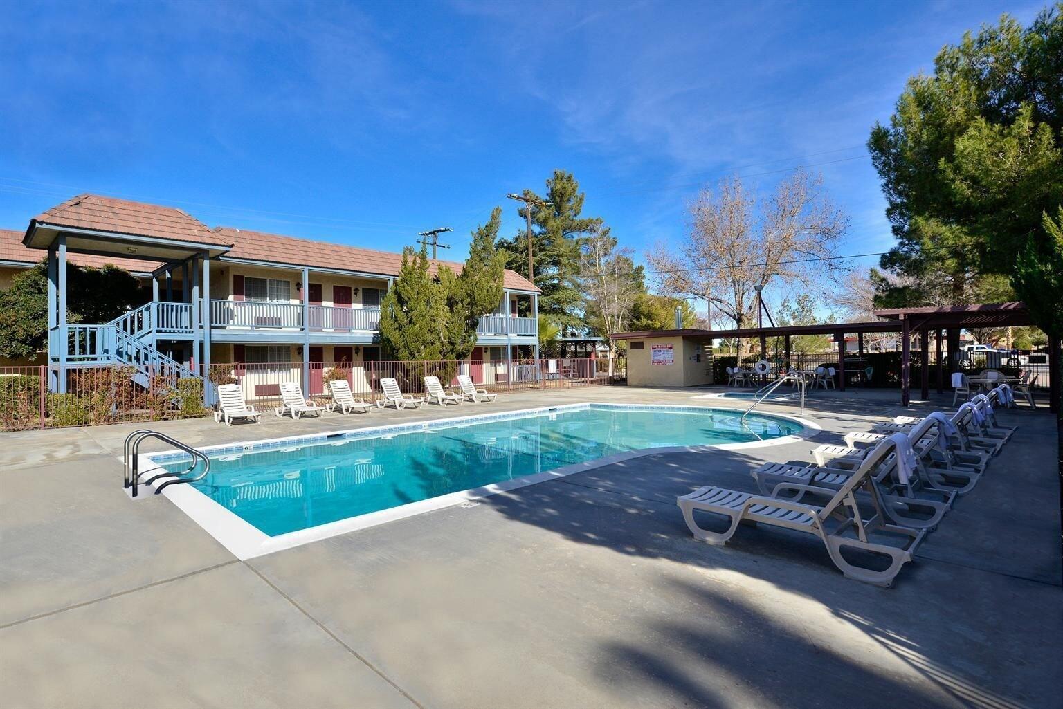 Americas Best Value Inn & Suites - Lancaster Exteriör bild