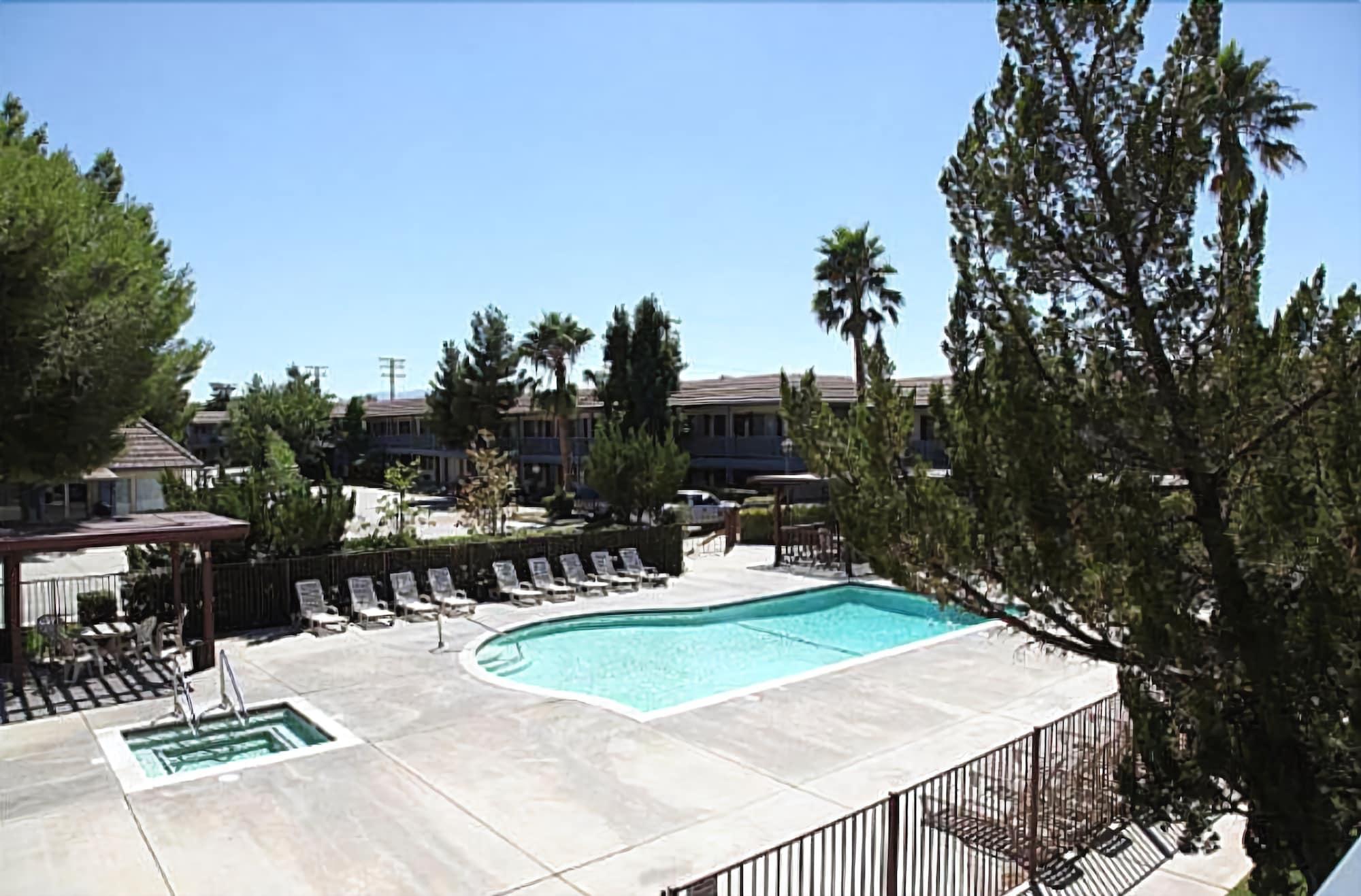 Americas Best Value Inn & Suites - Lancaster Exteriör bild